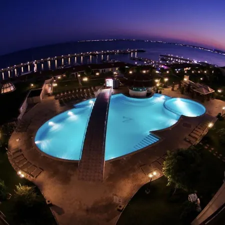 Aparthotel Apartello⊛com Diamond - Private Near Marina Dinevi In *